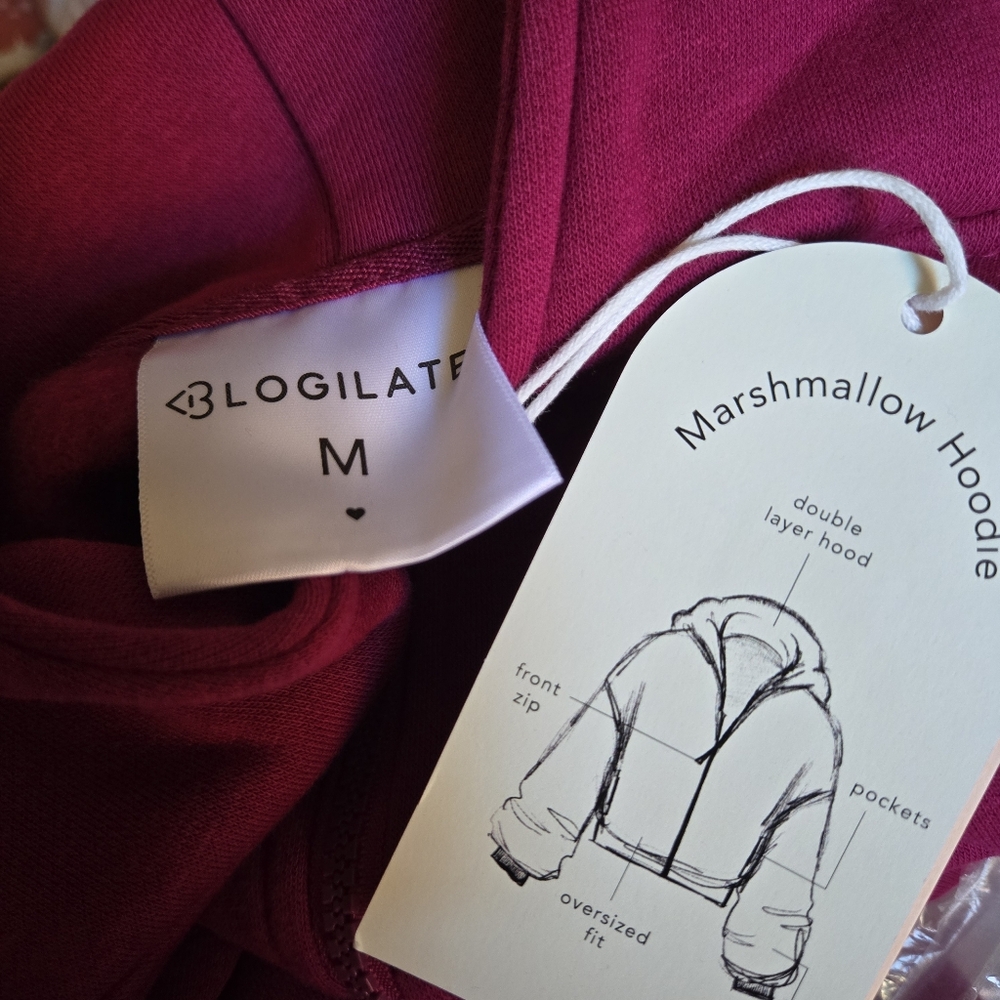 NWT Blogilates Marshmallow Full Zip Hoodie - Burgundy Raspberry - Picture 7 of 7